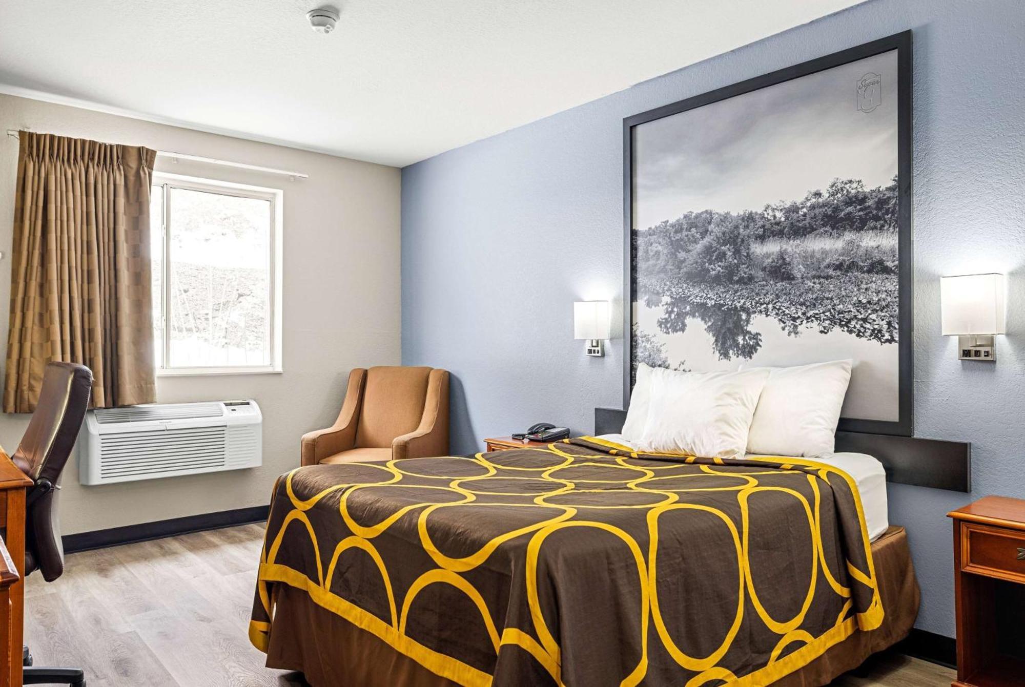 ซูเปอร์ 8 บาย วินด์แฮม พิตส์เบิร์ก/มอนโรวิลล์ Hotel ภายนอก รูปภาพ