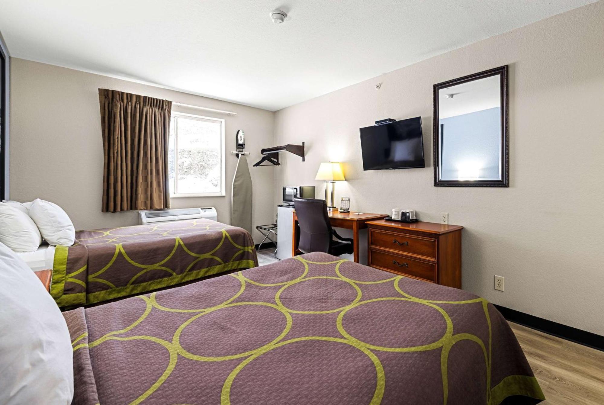 ซูเปอร์ 8 บาย วินด์แฮม พิตส์เบิร์ก/มอนโรวิลล์ Hotel ภายนอก รูปภาพ