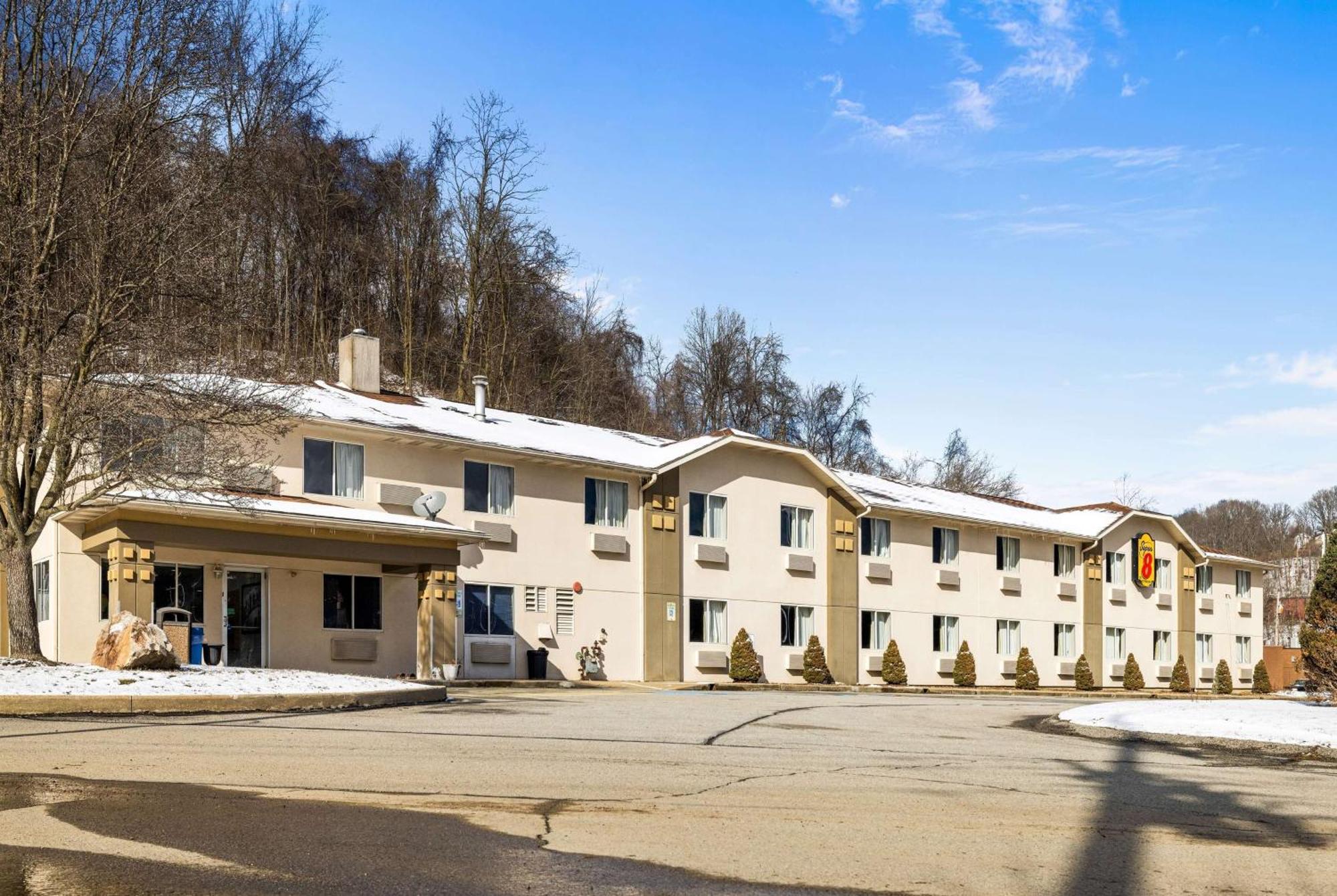 ซูเปอร์ 8 บาย วินด์แฮม พิตส์เบิร์ก/มอนโรวิลล์ Hotel ภายนอก รูปภาพ
